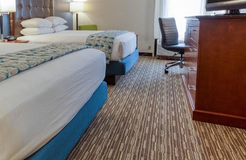 Fenton Hotel | Top-Rated Drury Inn & Suites in St. Louis Fenton