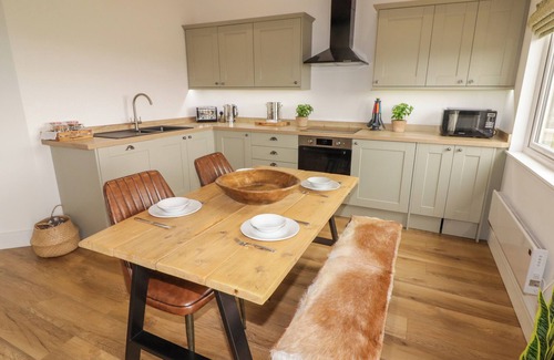 Monknash Cottage | Heritage Retreat