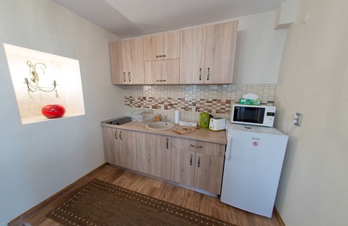 Sibiu Old Town Apartment | Cozy Hermannstadt House with Kitchen Amenities Awaiting You