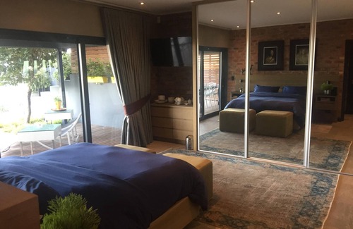 Chanteclair House | Seaview Private Room at Hermanus Onrus with Breakfast