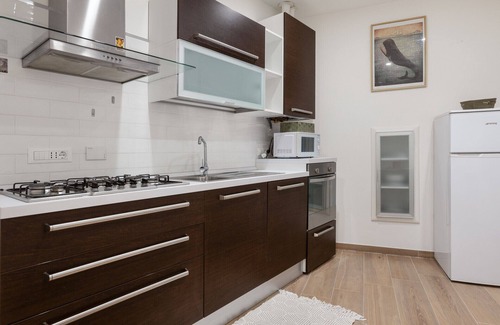 Citta Nuova-Barriera Nuova-San Vito-Citta Vecchia Apartment | Hermes Apartment with private parking