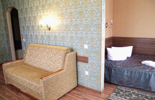 Truskavets Hotel | Relax at Hermes Resort: Spa, Pool, & Oceanfront Views