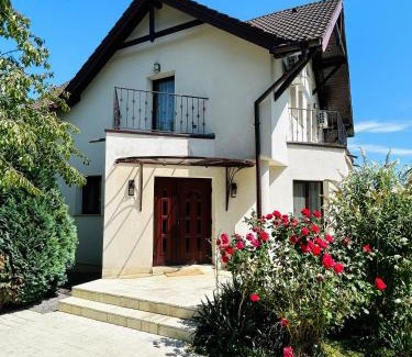 Baile Felix Villa | Family-Friendly Stay at Hermesvilla - 4-Star Excellence
