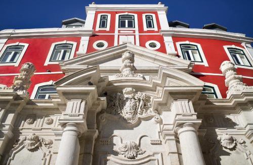 Santos Apartment | Elegant Stay at Hermitage Castelo - Casa Chafariz