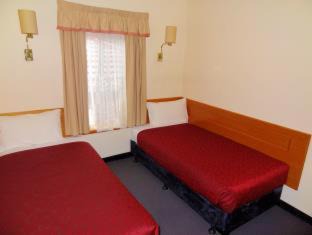 Wangaratta Hotel | Top-Rated Hermitage Motor Inn with Pool & Family Amenities