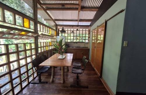 Chiguata House | Pet-Friendly Retreat at Hermosa Cabaña Bosque y Mar