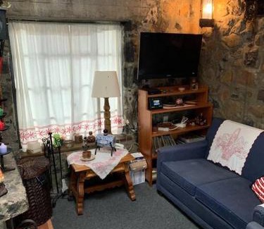 Huitzilac Ski Chalet | Secluded Cabin in the Forest with Oceanfront Views