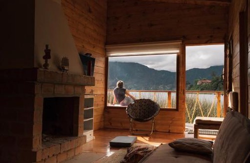 San Juan de Pasto House | Idyllic Cabaña at La Cocha - Finca INDIANA, Rated 10/10