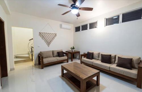 Centro House | Hermosa Casa a un costado de la Laguna de Bacalar