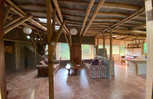 Vega de Alatorre Cabin | Inviting Hermosa Casa Bambú: Pet-Friendly with Breakfast