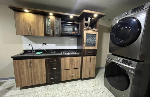 Laureles - Estadio House | Experience Hermosa Casa with 2 Jacuzzis & Spa Amenities