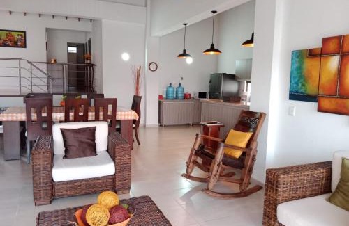 Pueblo Tapao House | Scenic Retreat with Panoramic Views Near Parque del Café