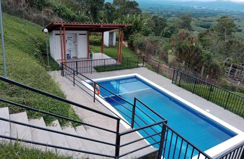 Pueblo Tapao House | Scenic Retreat with Panoramic Views Near Parque del Café