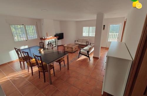 Naquera Villa | Relaxing Retreat with Pool in Náquera, Valencia