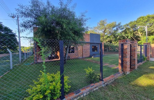 San Bernardino House | Family-Friendly Retreat: Hermosa Casa de 3 Dormitorios