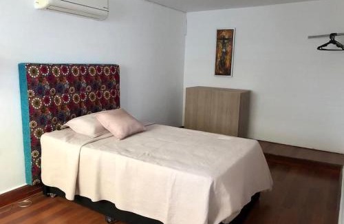 Valledupar House | Elegant Home in San Carlos Neighborhood with Family-Friendly Perks