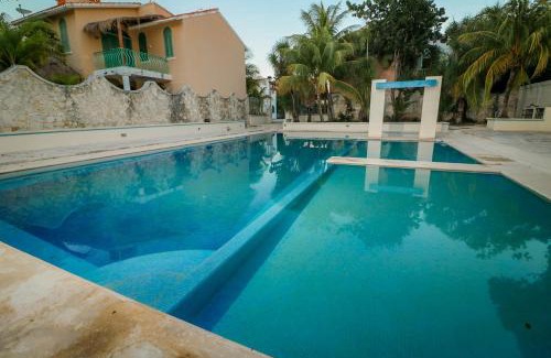 Villa Juarez House | Relaxing Oceanfront Retreat in Residencial Marbella