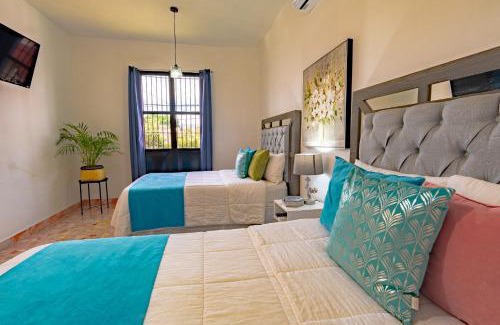 Calzada Madero House | Casa Guanabana: Family-Friendly Stay with Breakfast Included