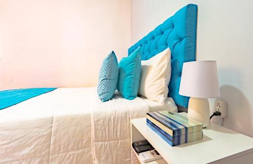 Calzada Madero House | Casa Guanabana: Family-Friendly Stay with Breakfast Included