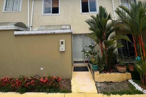 Restrepo House | Cozy Retreat in Restrepo with Private Pool & Pet-Friendly