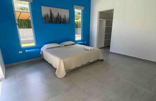 Ricaurte House | Modern Haven in Girardot: Pet-Friendly with Pool & Hot Tub