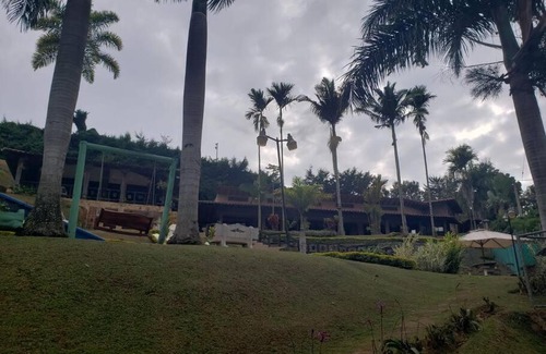 Dagua Villa | Relaxing Family Retreat with Pool and Hot Tub Amenities