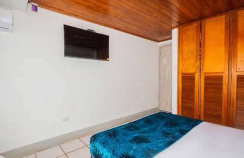 El Rodadero Hotel | Spacious Superior Room for 5 at El Rodadero