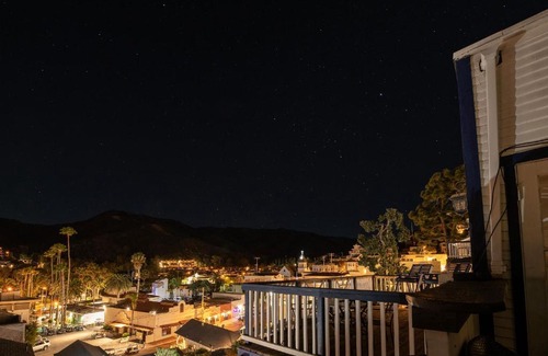 Avalon Hotel | Relaxing Oceanfront Retreat at Hermosa Hotel