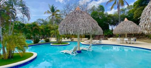 Playa Coronado Apartment | Seaside Suite with Golf Views and Private Beach Access