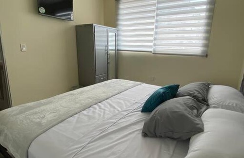 Guayaquil Apartment | Cozy Private Suite Near Everything - Rated 8.8/10