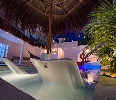 La Boquilla Villa | Beachfront Villa Marella House with Private Pool & Hot Tub