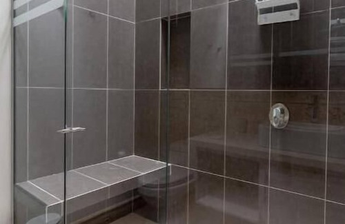 Pie del Cerro Apartment | Cozy 1BR Retreat Near Getsemaní with Ocean View