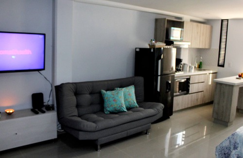 Bello Apartment | Cozy Studio Near Metro Station with Family-Friendly Amenities
