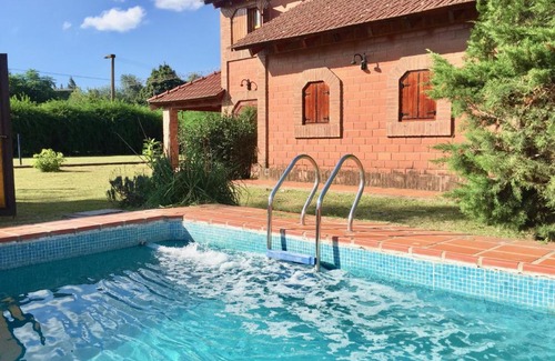 San Antonio de Arredondo House | Cozy Chalet with Pool and Garden in Carlos Paz