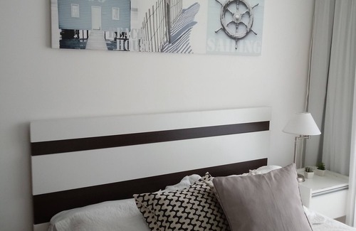 Centro Apartment | Cozy Studio Apartment Steps from the River with Spa Access