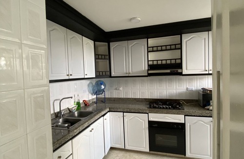 Girardot Apartment | Discover Hermoso Lagos del Peñon: Family & Pet Friendly Retreat