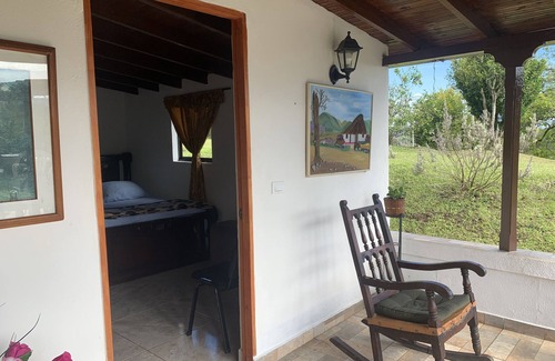 El Penol Cottage | Tranquil Nature Retreat at iFinca el Paraíso with Free WiFi