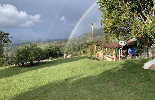 El Penol Cottage | Tranquil Nature Retreat at iFinca el Paraíso with Free WiFi