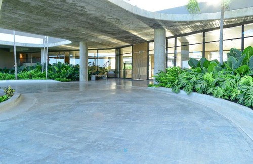 Zona Norte Apartment | Beachfront Haven with Pool and Family-Friendly Amenities