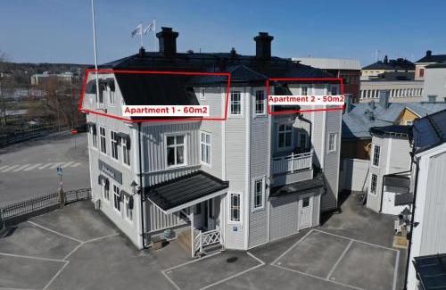 Harnosand Apartment | Convenient Centrala Apartments: Pet & Child Friendly Stay!