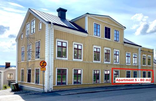 Harnosand Apartment | Convenient Centrala Apartments: Pet & Child Friendly Stay!