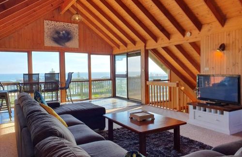Middleton House | Unforgettable Hero Views At Middleton - Guest Rated 9.5
