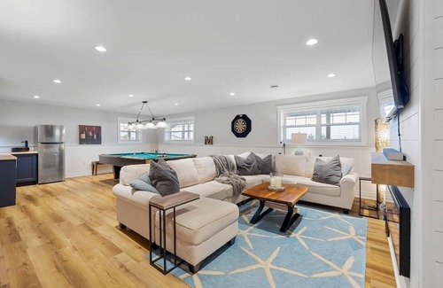 Bayview House | Heron House: Seaside Retreat with Pool & Spa Near Cavendish