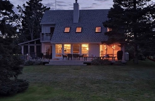 Shediac House | Beachfront Escape: HERON HOUSE with Private Pool & Views