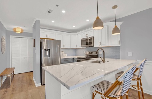 Heron Harbour Isle Condo | Family-Friendly Bayside Condo with Ocean Views & Pool