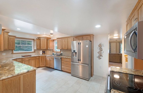 Three Rivers Ski Chalet | Pet-Friendly Heron's Perch: Lakehouse with Private Dock