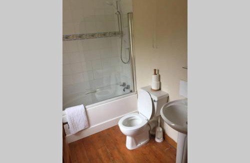 Templenoe House | Exceptional Family Retreat at Heron Water Cottage