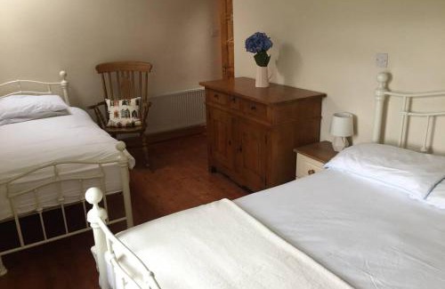 Templenoe House | Exceptional Family Retreat at Heron Water Cottage