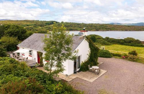 Ballydehob House | Discover Herons Cove Cottage: Perfect for Families and Pets