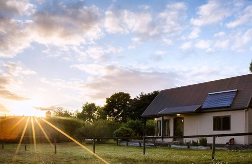 Kettering Cottage | Herons Rise Vineyard Accommodation-The Studio